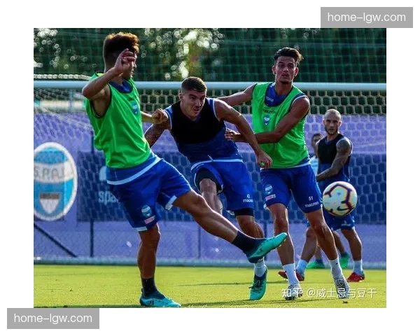 阿哈诺通过体能测试 亚特兰大后防线迎来关键复出球员